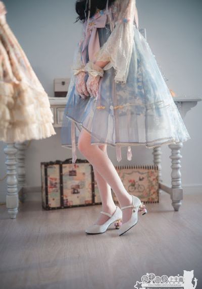 驯服年轻的老师_BD手机在线看