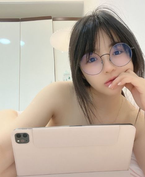 《诱人的飞行》无删减版_HD电视剧在线观看