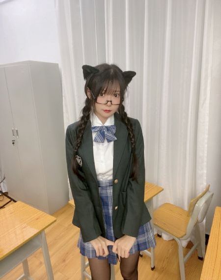 三年片观看免费完整版_720完整在线观看