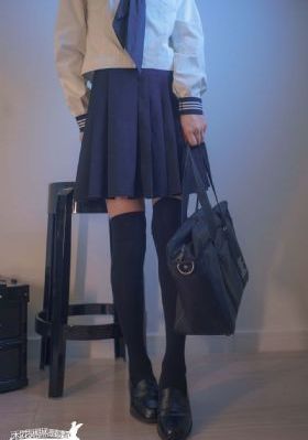 丰满的大胸女朋友5_1080P超清免费观看